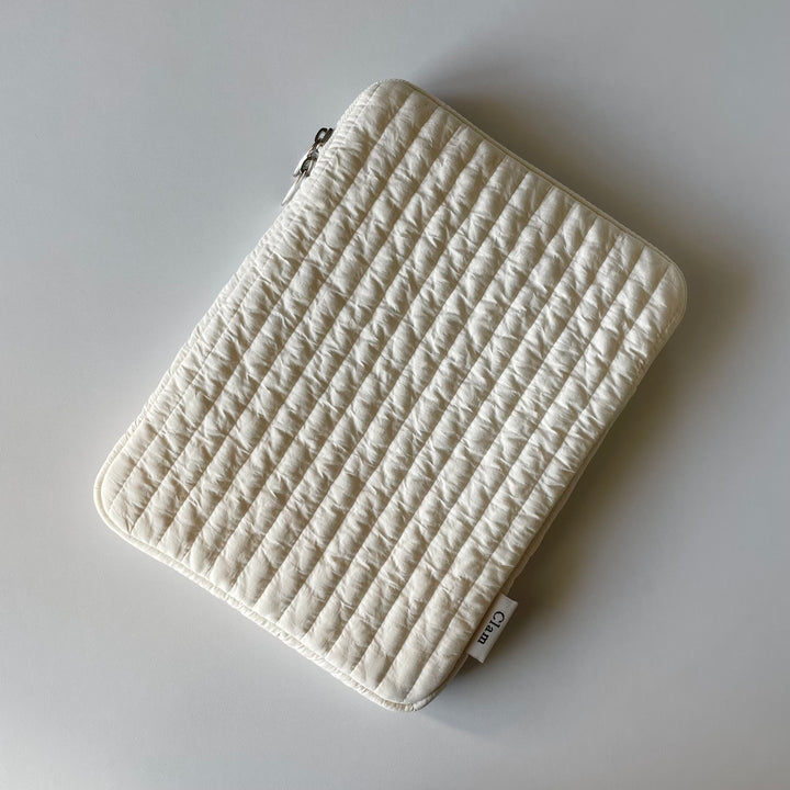 Clam iPadケース 11インチ ソフトクリーム ホワイト - 韓国雑貨・韓国文房具通販のオンラインストア『But Butter』
