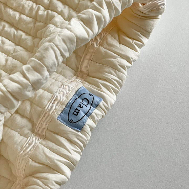 Clam 巾着ポーチ ソフトクリーム ホワイト - 韓国雑貨・韓国文房具通販のオンラインストア『But Butter』