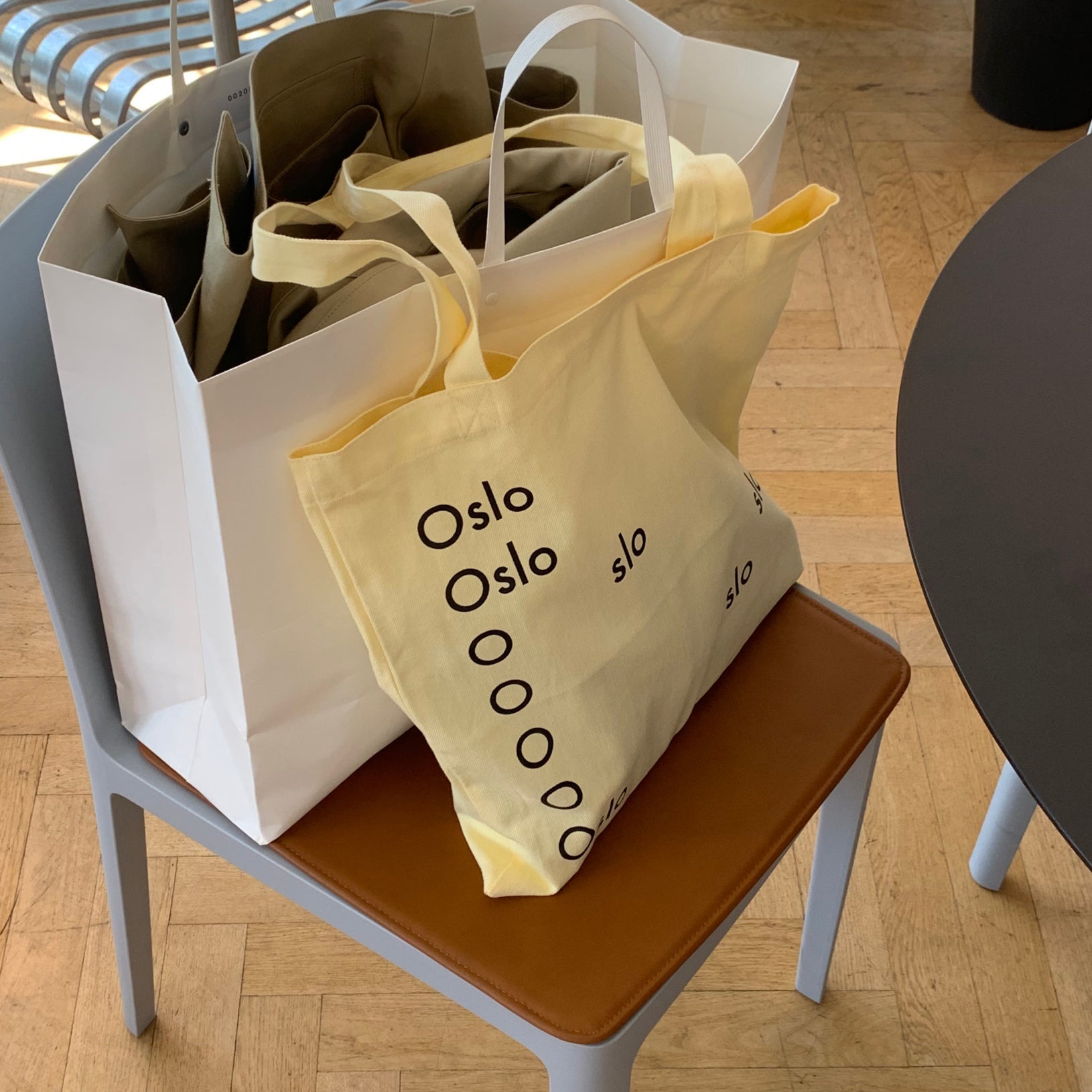 unfold トートバッグ oslo – 韓国雑貨・韓国文房具通販の