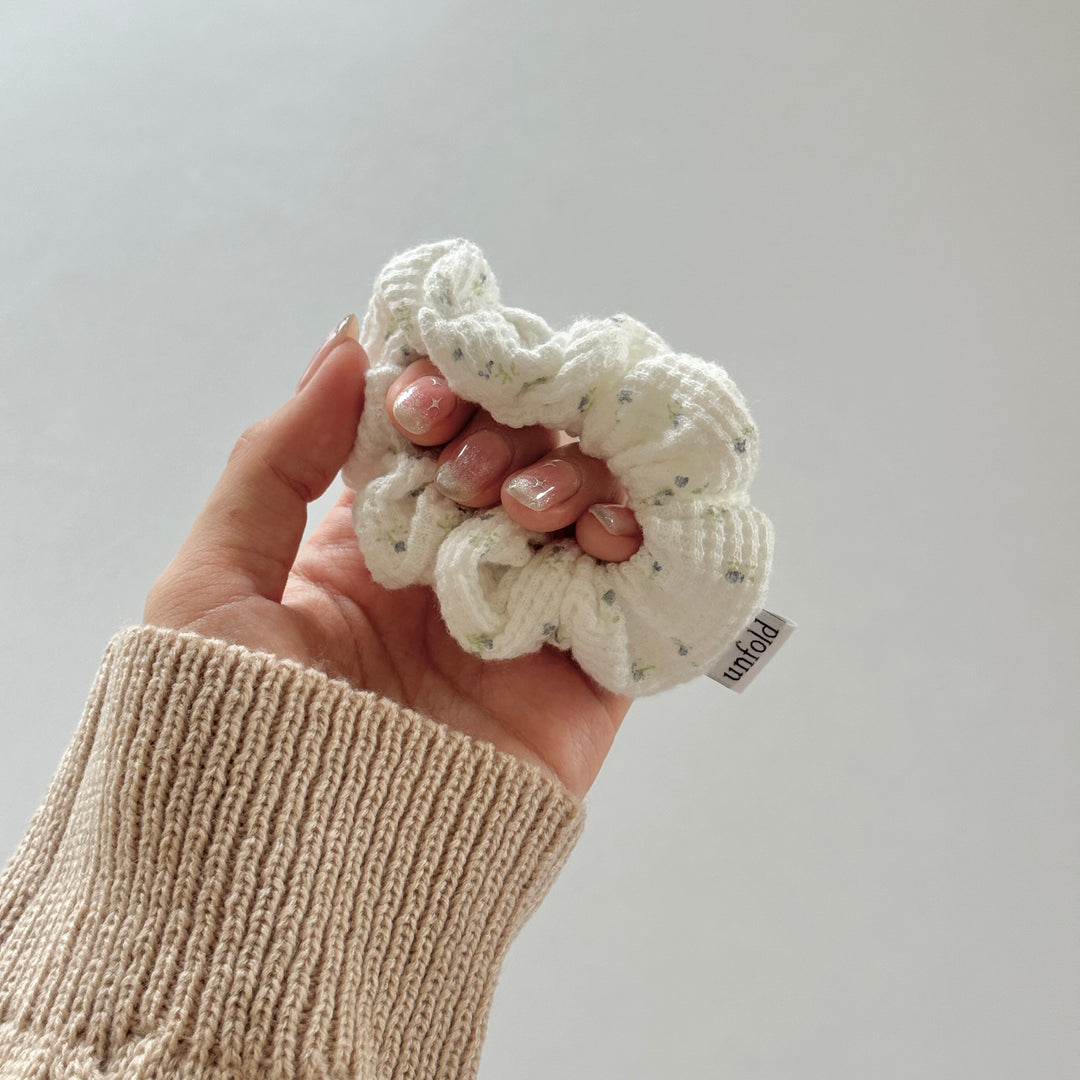 unfold シュシュ ホワイトフラワー