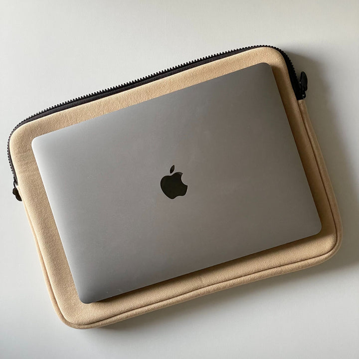 くまのかわいい韓国PCケース横型 13インチ MacBook収納可 pureureumdesign - 韓国雑貨・韓国文房具通販のオンラインストア『But Butter』